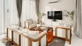 Calisto: Living room seating with soft neutral textures